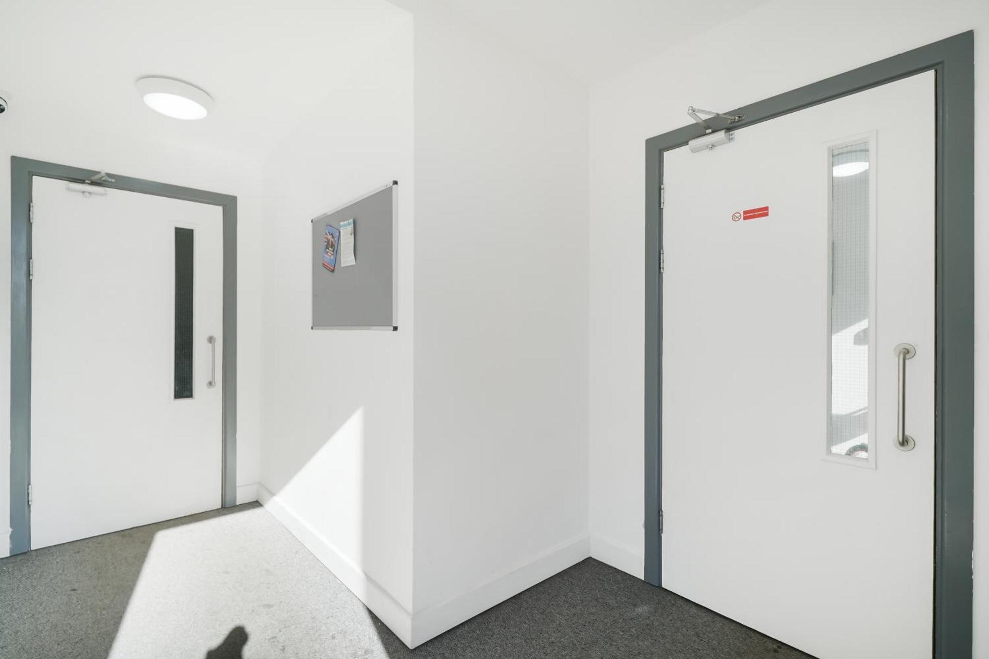 One And Two Bed Apartments Slough Near Heathrow Colnbrook Exteriér fotografie