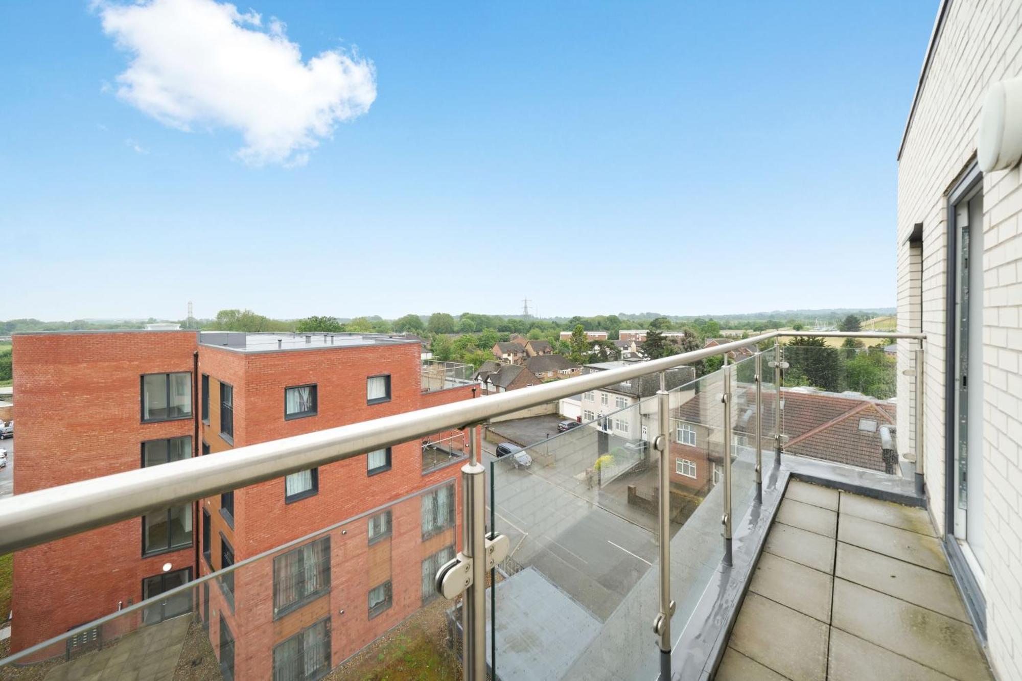 One And Two Bed Apartments Slough Near Heathrow Colnbrook Exteriér fotografie