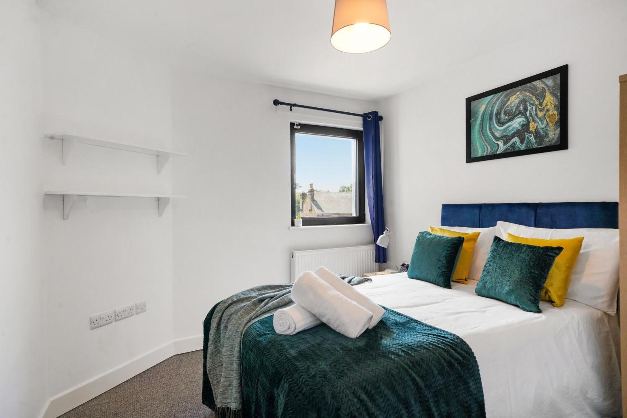One And Two Bed Apartments Slough Near Heathrow Colnbrook Exteriér fotografie