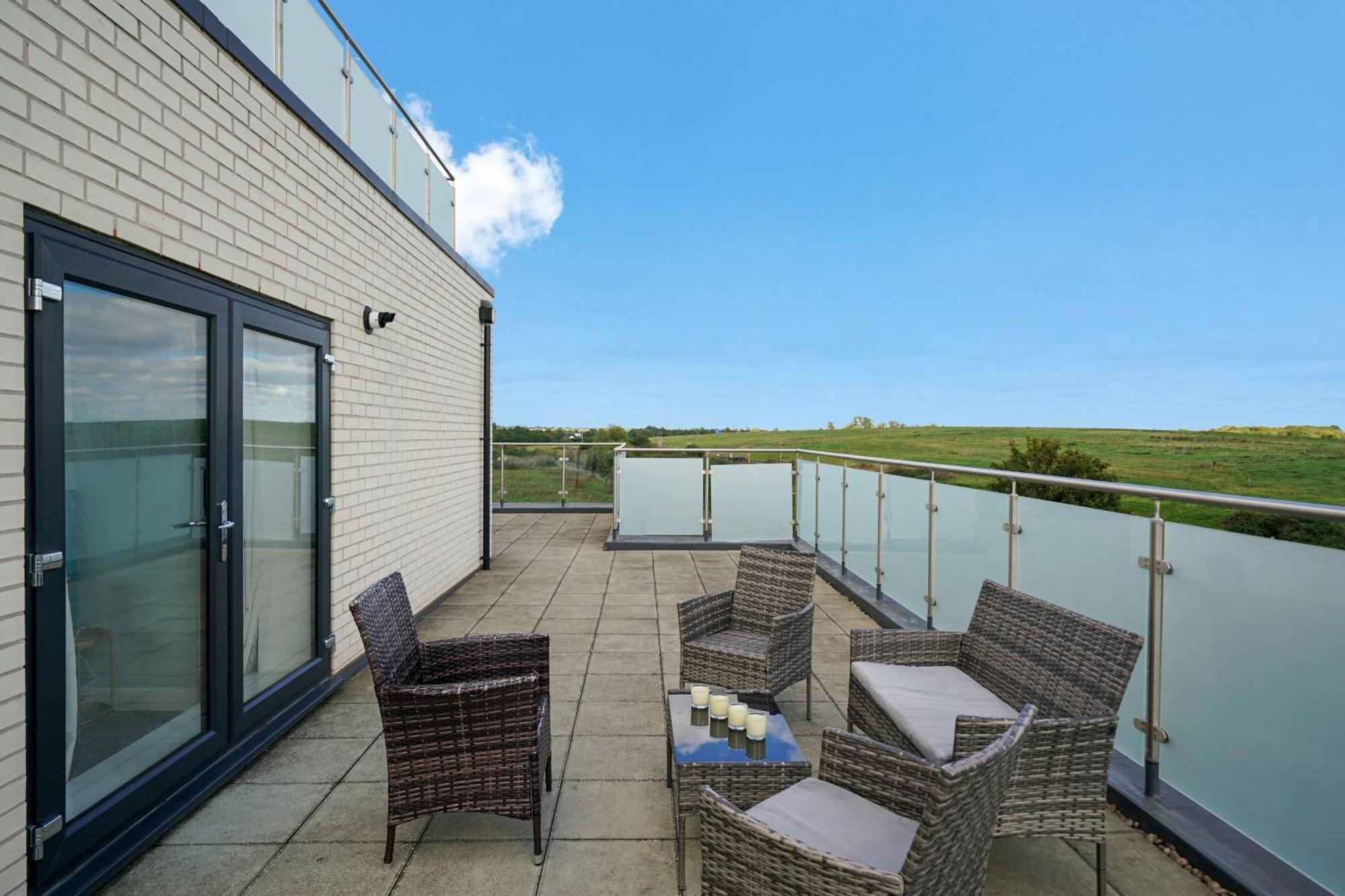 One And Two Bed Apartments Slough Near Heathrow Colnbrook Exteriér fotografie